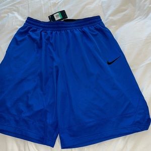 NIKE NWT men’s drink-fit athletic shorts draw string elastic with pockets